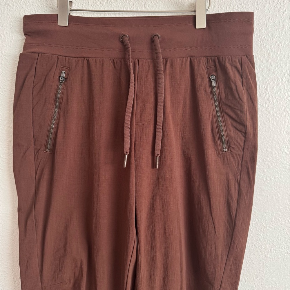 ATHLETA Reddish Cognac Brown Trekkie North High Waisted Workout Jogger Pants - Picture 7 of 15
